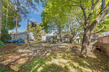 68 Ledge Street, Central Falls, Rhode Island 02863, Estados Unidos