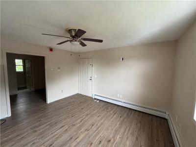 23 Starr Street D, Johnston, 罗得岛 02919, 美国