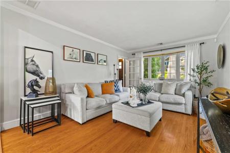 323 Angell Road, Lincoln, Rhode Island 02865, USA