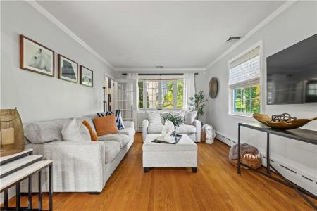 323 Angell Road, Lincoln, Rhode Island 02865, USA