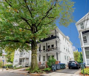 39 Richter Street, Providence, RI 02908, USA
