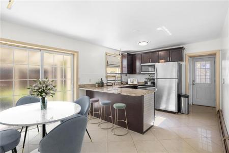 14 Whittlesey Road, Johnston, Rhode Island 02919, Stati Uniti