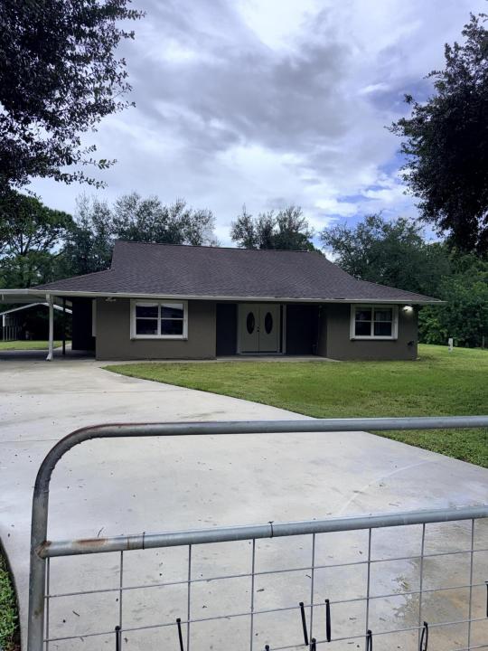 11418 NE 3rd Circle, Okeechobee, Florida 34972