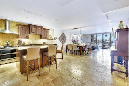 2300 Diana 203, Hallandale Beach, Florida 33009