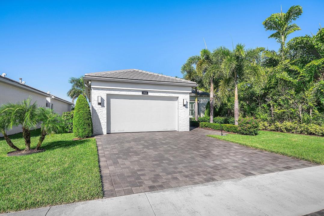12626 Parrot Pond Road, Boynton Beach, Florida 33473