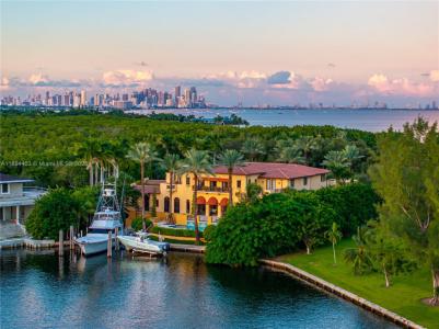 50 Casuarina Concourse, Coral Gables, Florida 33143