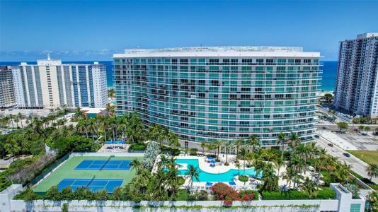 1 N Ocean Blvd 1713, Pompano Beach, Florida 33062, USA