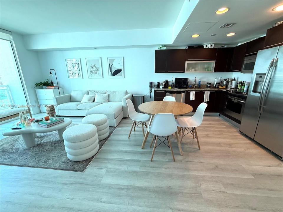 950 Brickell Bay Dr 1408, Miami, Floride 33131, États-Unis