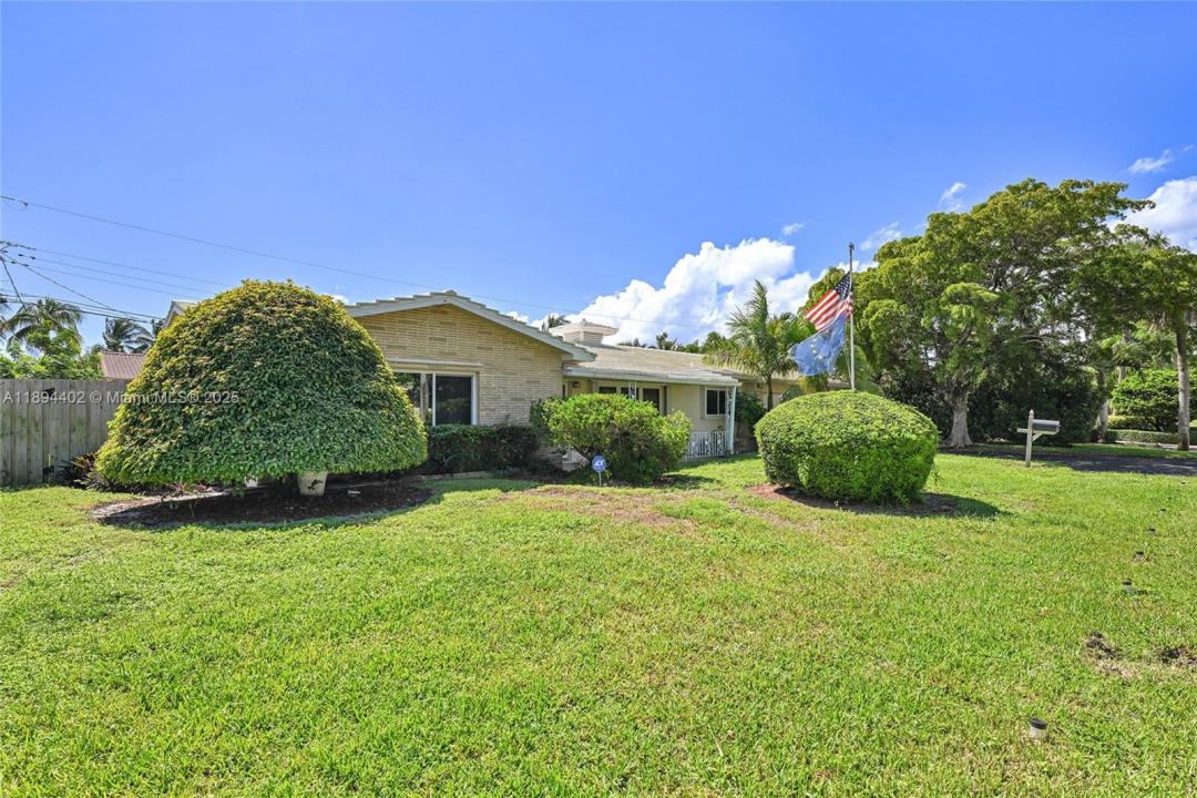 2750 SE 3rd St, Pompano Beach, Florida 33062