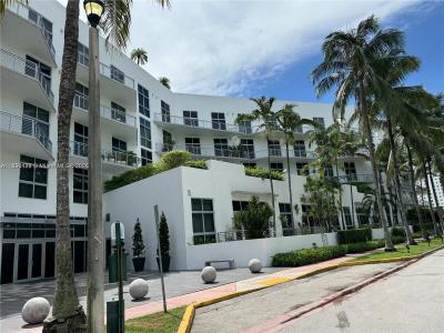2001 Meridian Ave 417, Miami Beach, Florida 33139, USA