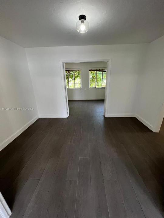 1986 NE 167th St 1986, North Miami Beach, فلوريدا 33162, الولايات المتحدة
