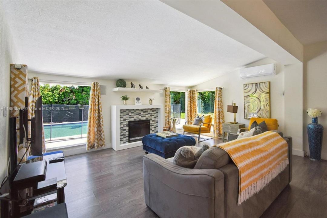 942 SE 13th Ave, Deerfield Beach, Floryda 33441, USA