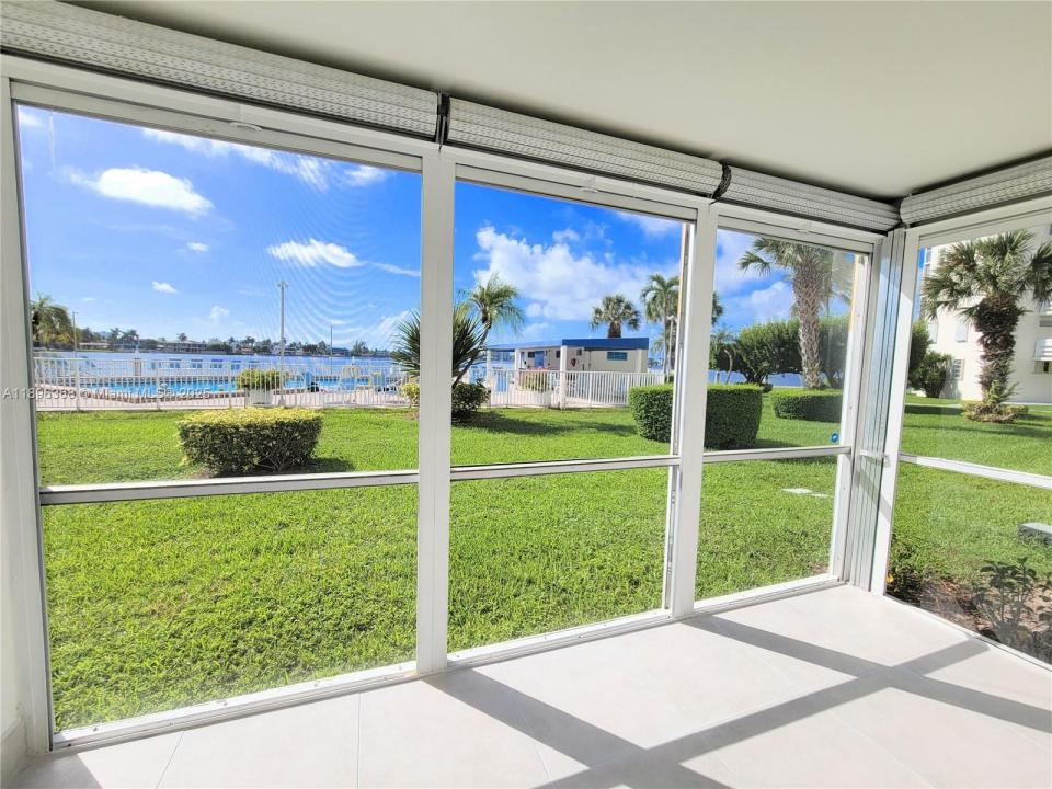 3010 Marcos Dr R110, Aventura, פלורידה 33160, ארצות הברית של אמריקה 