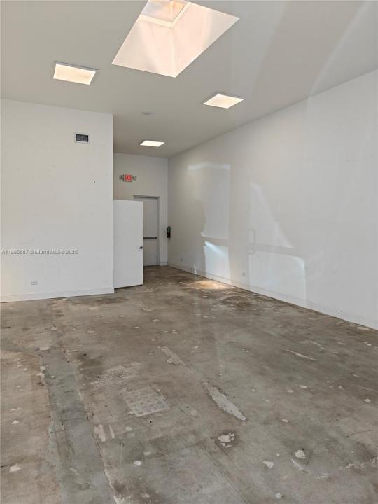 5900 NW 2nd Ave Suite 3, Miami, Floryda 33127, USA