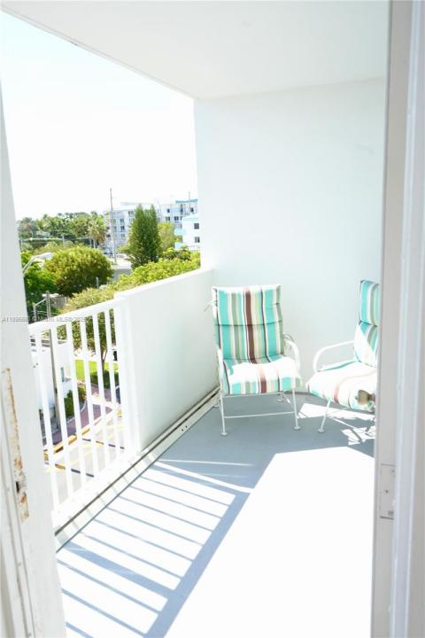 8000 Harding Ave 5F, Miami Beach, Florida 33141