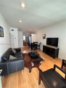 1045 Lenox Ave 11, Miami Beach, Florida 33139, USA