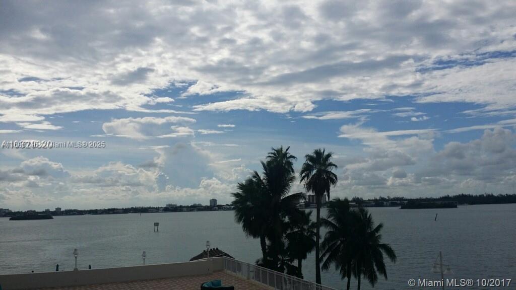 10350 W Bay Harbor Dr 3B, Bay Harbor Islands, Florida 33154, Estados Unidos