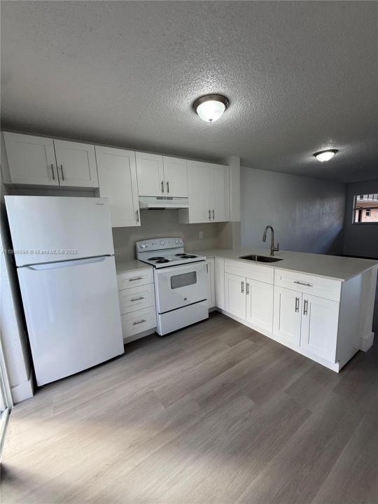 5425 W 24th Ave 16, Hialeah, Флорида 33016, Соединенные Штаты