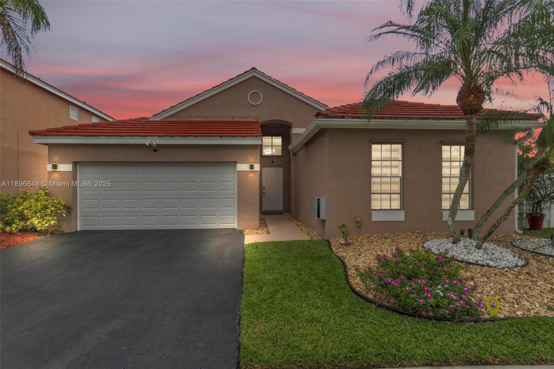 362 Bridgeton Rd, Weston, Florida 33326