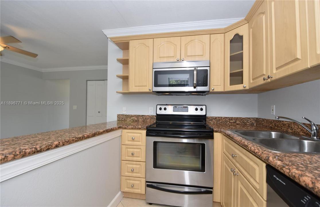 1401 NE 53rd St 110, Fort Lauderdale, פלורידה 33334, ארצות הברית של אמריקה