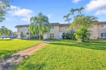 7862 Kimberly Blvd 503, North Lauderdale, Florida 33068, USA