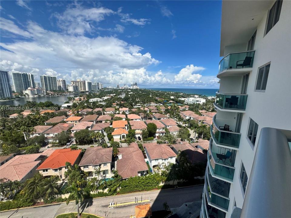 19370 Collins Ave 1520, Sunny Isles Beach, Florida 33160