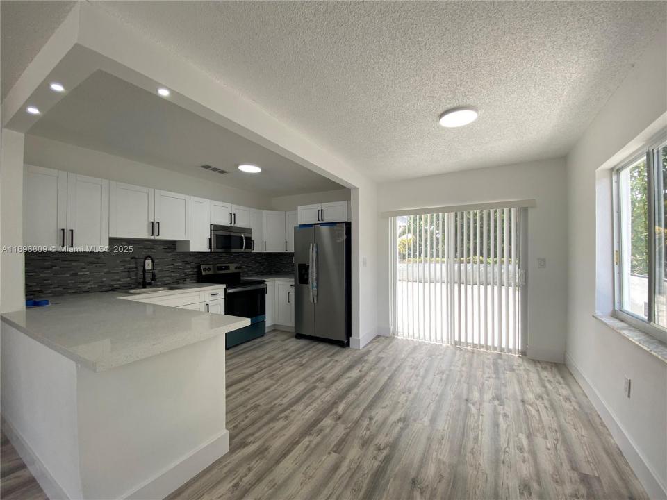 46 NW 44th St 46, Miami, فلوريدا 33127, الولايات المتحدة