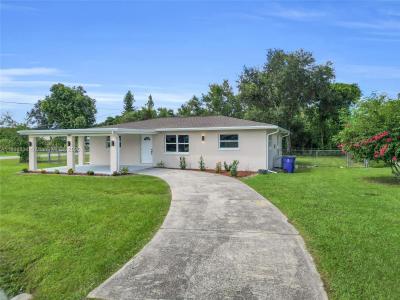 462 Muskegon Ave N, Fort Myers, Florida 33905, USA