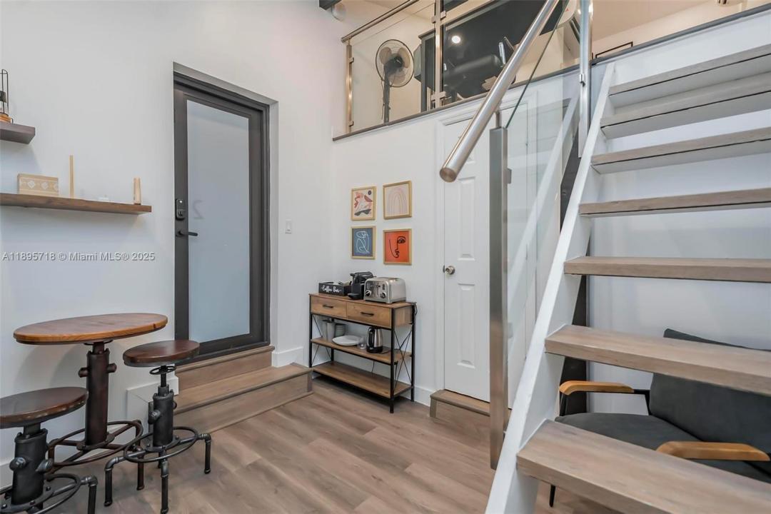 870 NE 82nd St 2, Miami, Florida 33138, Estados Unidos