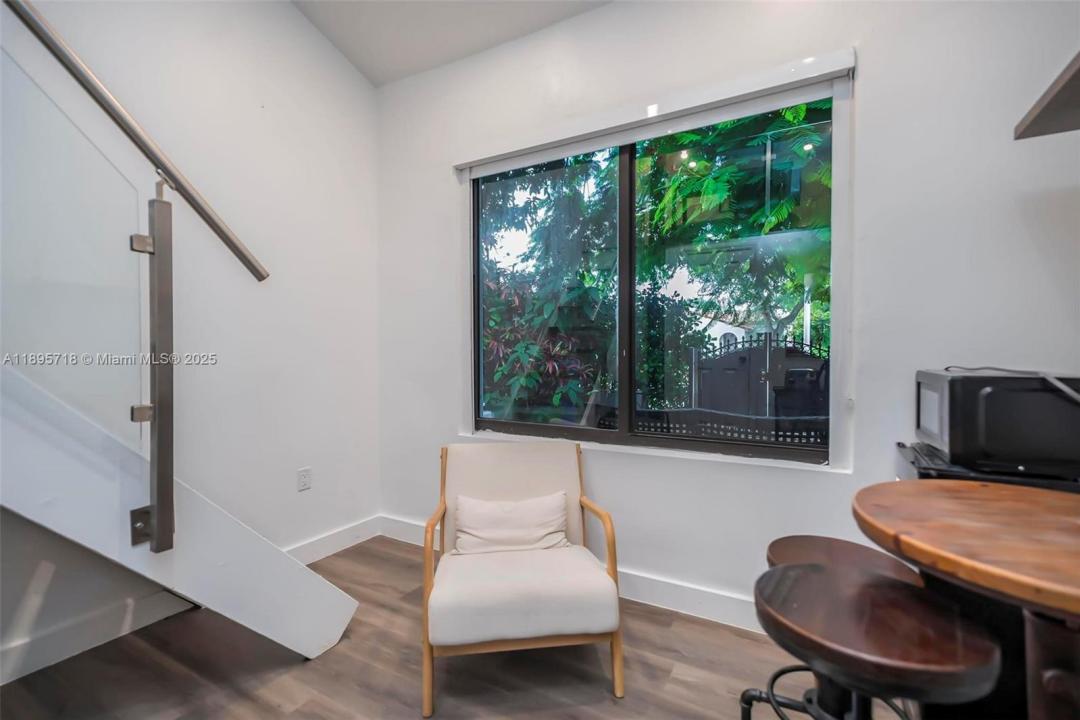 870 NE 82nd St 2, Miami, Florida 33138, Estados Unidos