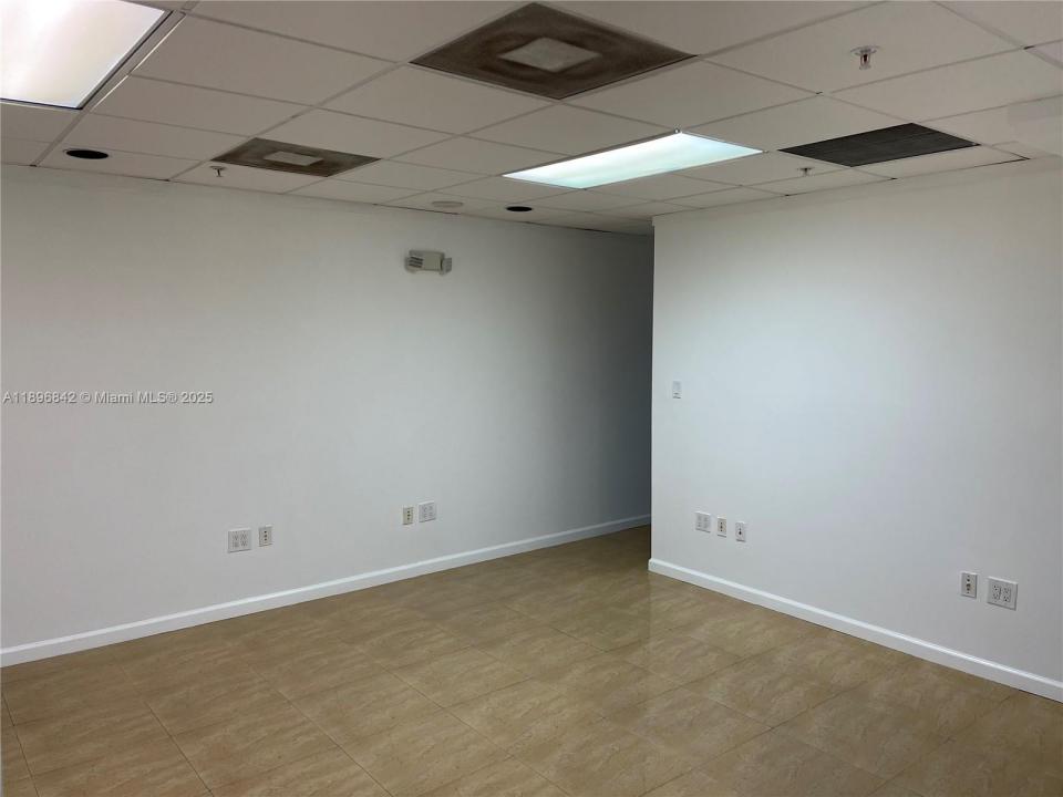 1110 BRICKELL AV 317A-B, Miami, Flórida 33131, Estados Unidos