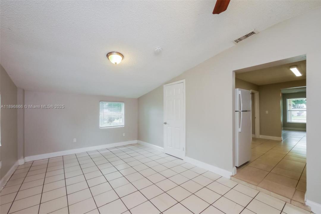 5740 Douglas St, Hollywood, Florida 33021, Estados Unidos