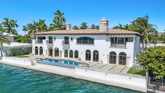 1331 Bay Ter, North Bay Village, Florida 33141