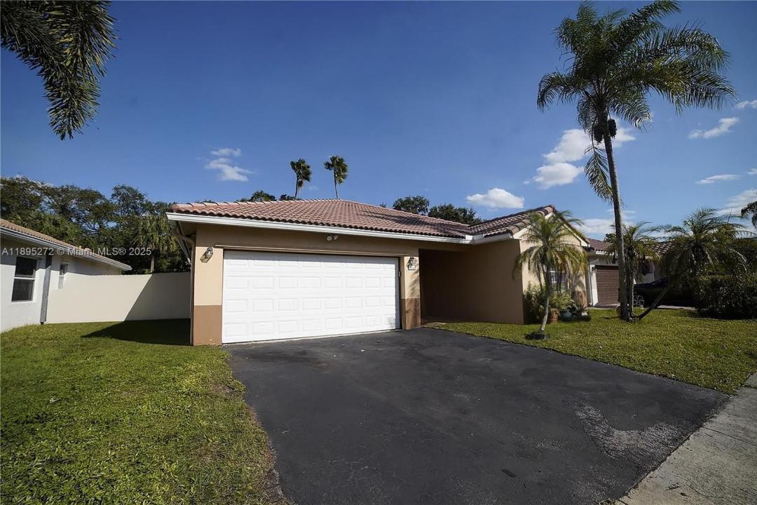 1056 NW 124th Ter, Sunrise, Флорида 33323, Соединенные Штаты