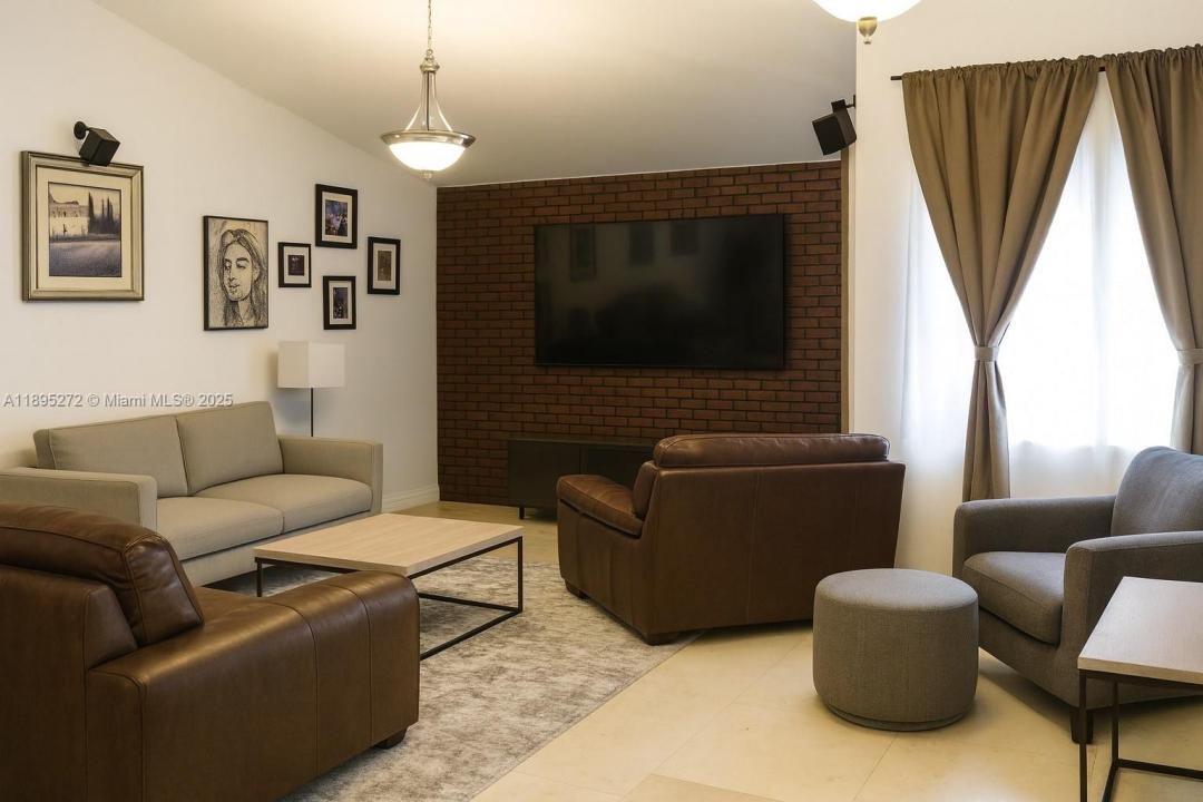 1056 NW 124th Ter, Sunrise, Флорида 33323, Соединенные Штаты