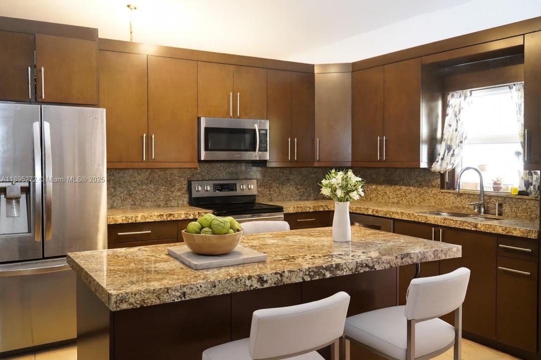 1056 NW 124th Ter, Sunrise, Флорида 33323, Соединенные Штаты