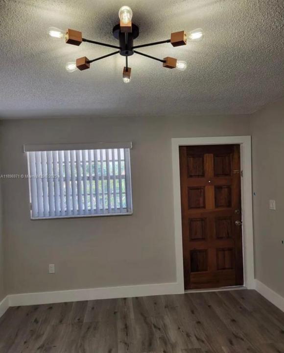 827 SW 11th Ave 4, Miami, Floride 33130, États-Unis