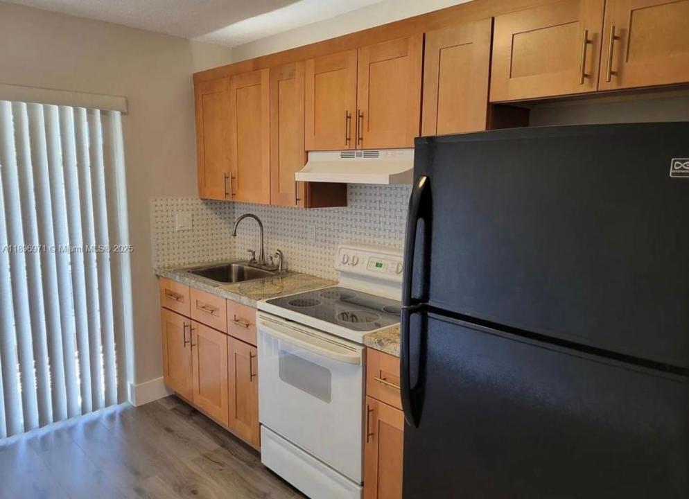827 SW 11th Ave 4, Miami, Floride 33130, États-Unis