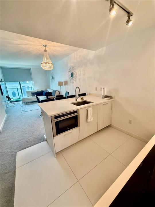 501 NE 31st St 602, Miami, Флорида 33137, Соединенные Штаты