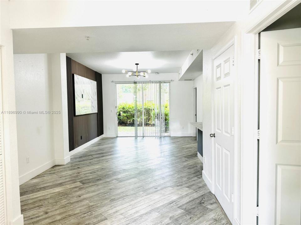 1962 Freeport Lane 1962, Riviera Beach, Florida 33404