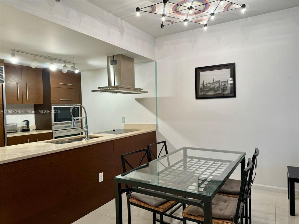 485 Brickell Ave 2606, Miami, Florida 33131