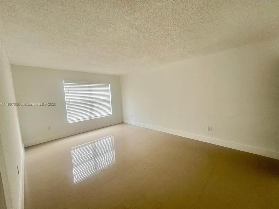 555 NE 123rd St 205-B, North Miami, 플로리다 33161, 미국