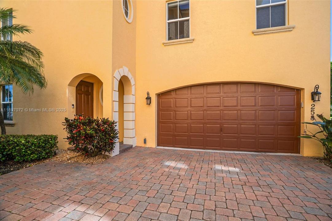 258 Ocean Bay Dr 258, Jensen Beach, Floryda 34957, USA