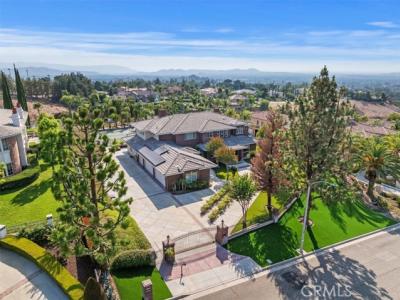 Wyndham Hill Drive, Riverside, Калифорния 92506, Соединенные Штаты