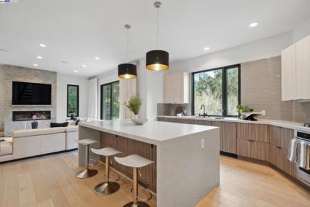 West Cir, Oakland, Kaliforniya 94611, Amerika Birleşik Devletleri