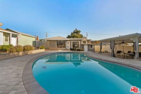 Valmont Street, Tujunga, Califórnia 91042, Estados Unidos