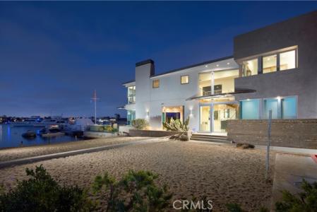 W Bay Avenue, Newport Beach, California 92661