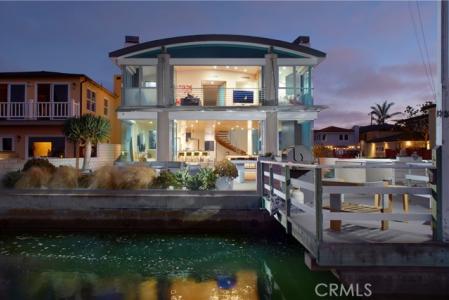 W Bay Avenue, Newport Beach, California 92661