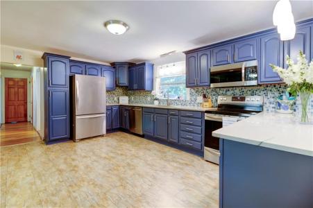 11 Golden Boulevard, North Smithfield, Rhode Island 02896, Estados Unidos