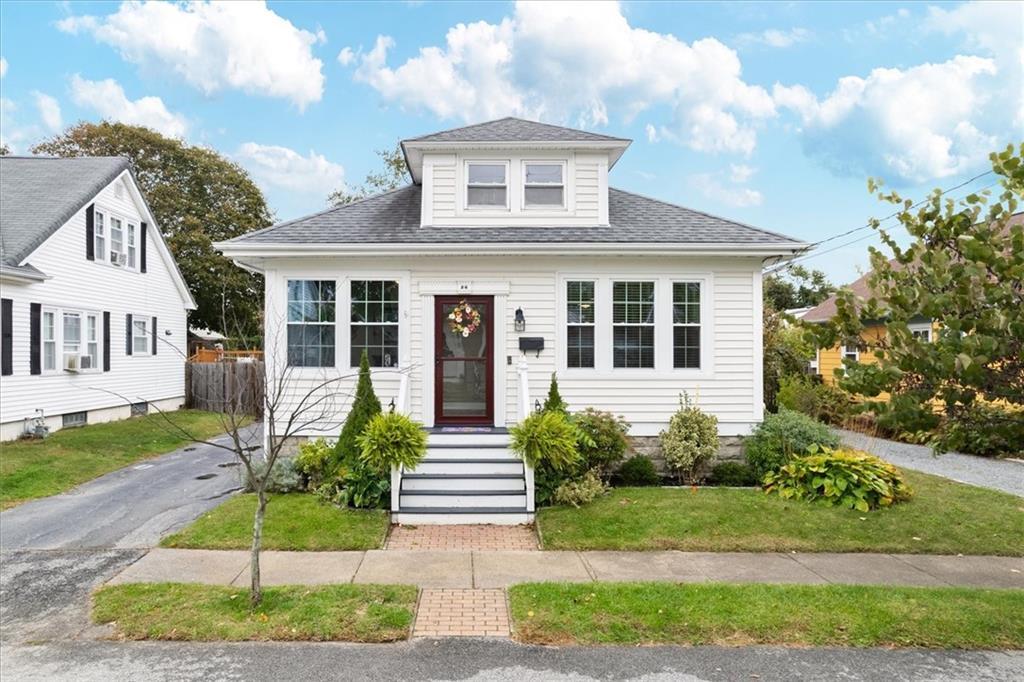 26 Elinora Street, East Providence, Rhode Island 02915, Stati Uniti